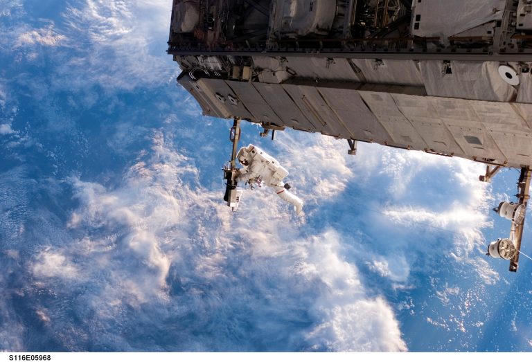 Voyez l’ISS depuis chez vous à l’oeil nu !