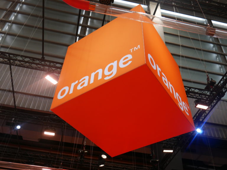 Orange et Sosh proposent désormais à leurs clients l’eSIM