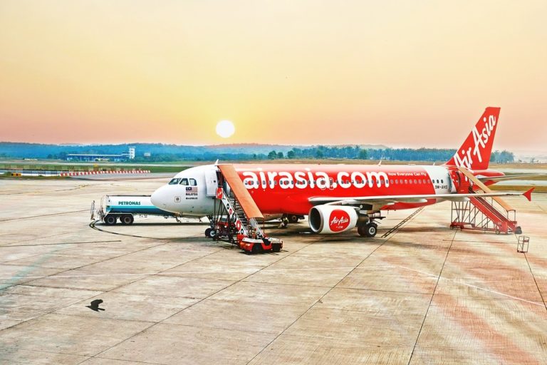 La compagnie aérienne AirAsia reçoit son premier Airbus A330neo