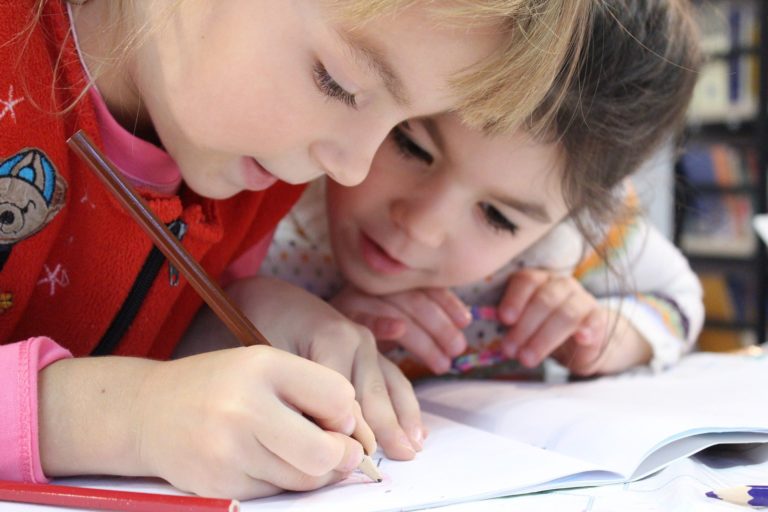 Association Hugo : Tous ensemble contre le harcèlement scolaire